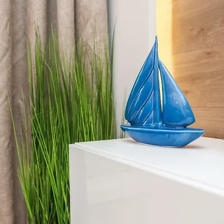 Admiral Blue Apartman - Hostaid Siófok