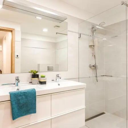 Admiral Blue Apartman - Hostaid * Siófok